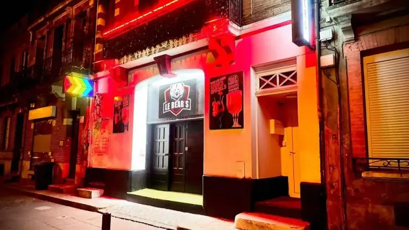 Le Bear's Bar